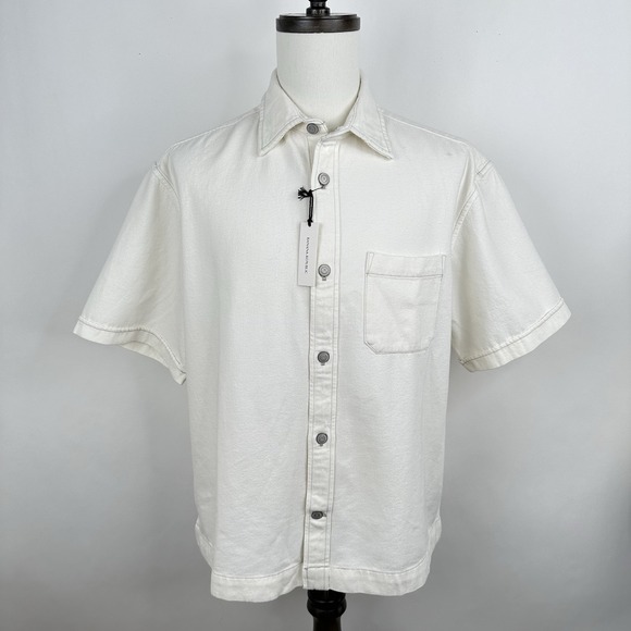 NWT Banana Republic Men's Relaxed Fit Denim Short Sleeve Shirt LARGE Ecru Cotton - Picture 2 of 13